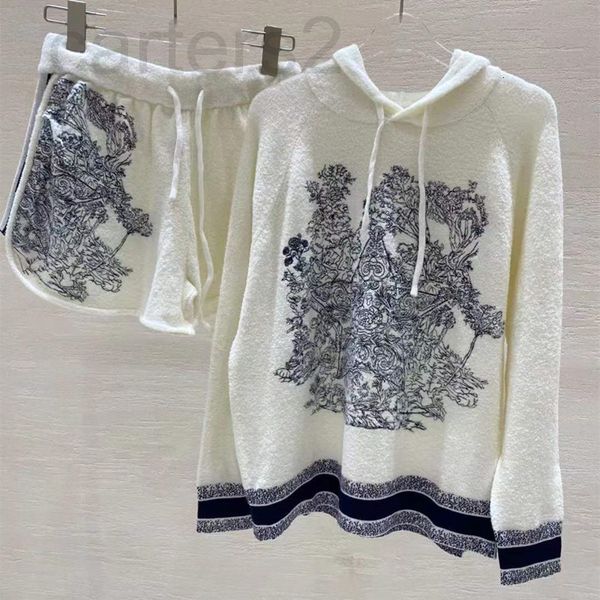 women's knits & tees designer straight 2022 early spring new white towel embroidered knitted hooded shorts set dfwk
women's knits & tees designer straight 2022 early spring new white towel embroidered knitted hooded shorts set dfwk