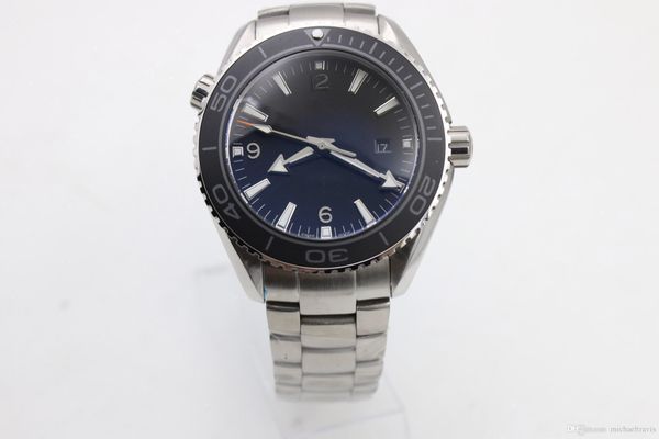 luxury designer promotio watch master eta8500 automatic mechanical black ceramic dial wristwatch, Slivery;black
luxury designer promotio watch master eta8500 automatic mechanical black ceramic dial wristwatch, Slivery;black