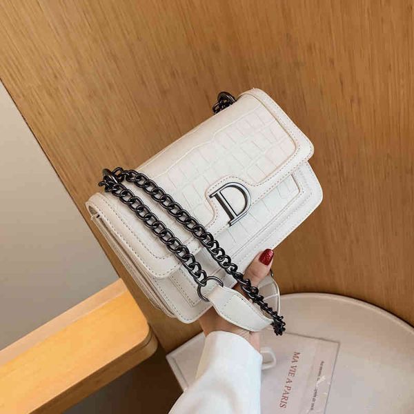 2022 new designer handbags luxury hand autumn chain shoulder fashion messenger d-lock leisure small square{category}
2022 new designer handbags luxury hand autumn chain shoulder fashion messenger d-lock leisure small square{category}
