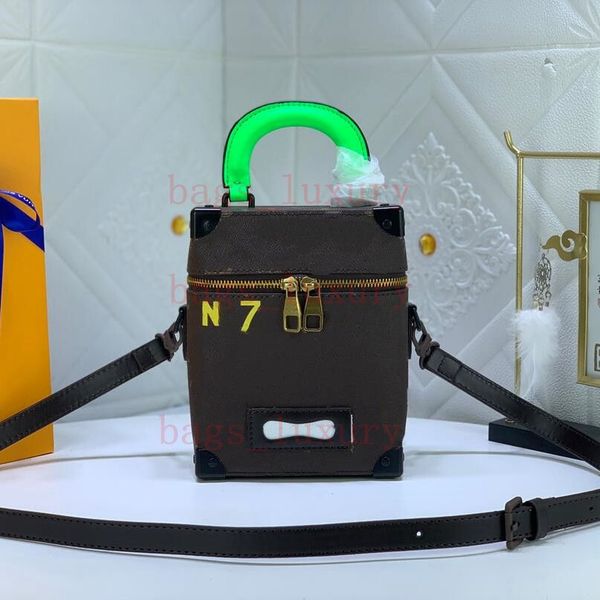 luxury designer totes mini bag cross body tote shoulder bags handbags purse fashion genuine leather wallet high-end
luxury designer totes mini bag cross body tote shoulder bags handbags purse fashion genuine leather wallet high-end