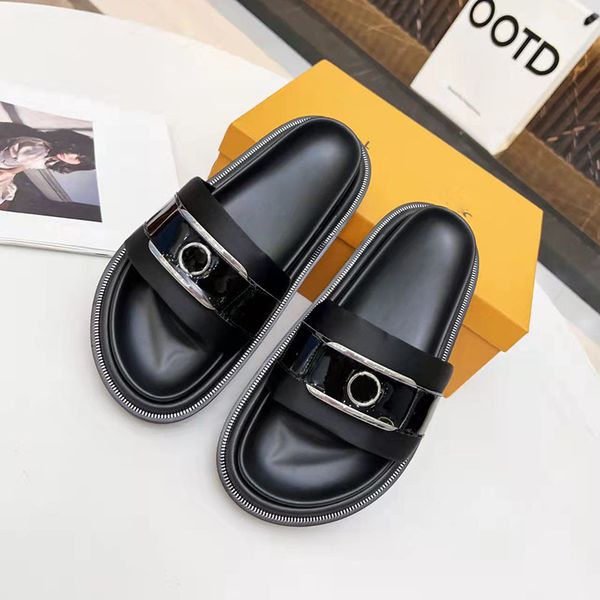summer fashion women sandals dress shoes luxury slippers and outdoor casual shoes designer slides flip flops with box big size 35-42, Black
summer fashion women sandals dress shoes luxury slippers and outdoor casual shoes designer slides flip flops with box big size 35-42, Black