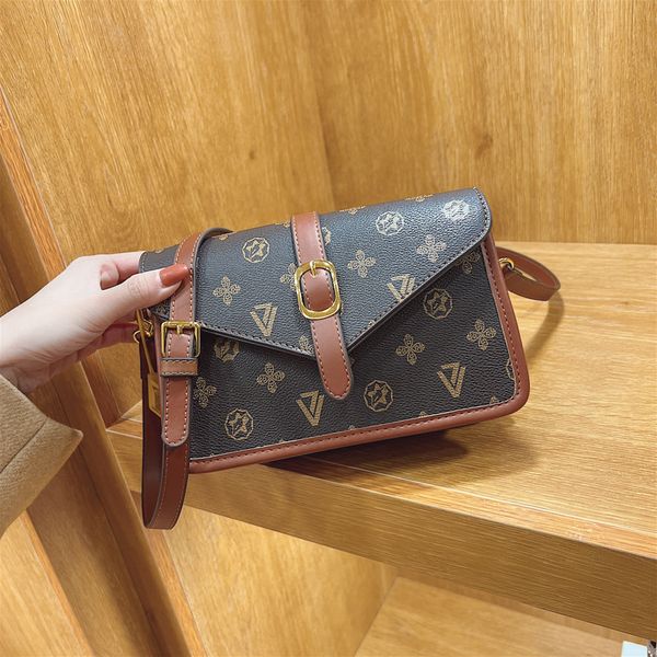 wholesale ladies leather bag simple versatile multi-layer printed handbag street trend plaid shoulder bags this year popular flip contrast l
wholesale ladies leather bag simple versatile multi-layer printed handbag street trend plaid shoulder bags this year popular flip contrast l