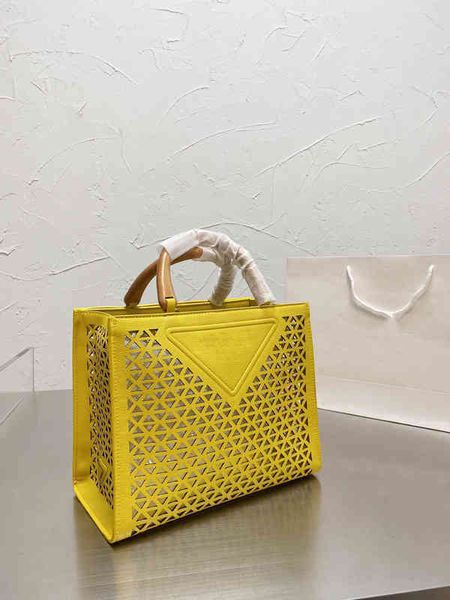 evening bag pbag triangle logo summer high capacity tote bags women fashion beach handbag shoulder hollow out leather luxury designer female
evening bag pbag triangle logo summer high capacity tote bags women fashion beach handbag shoulder hollow out leather luxury designer female