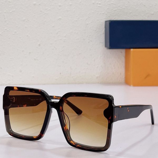 fashionable mens and womens big well known brand designer sunglasses square large plate frame cover face outdoor seaside beach p with origin, White;black
fashionable mens and womens big well known brand designer sunglasses square large plate frame cover face outdoor seaside beach p with origin, White;black