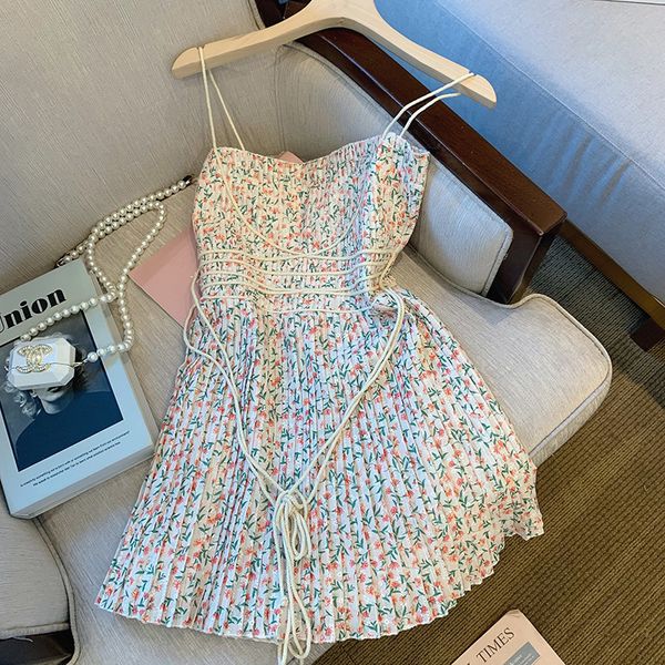 women's sling floral mini dress summer vintage casual slash neck sleeveless flower print pleated strap dress party beach wearing 220516, Black;gray
women's sling floral mini dress summer vintage casual slash neck sleeveless flower print pleated strap dress party beach wearing 220516, Black;gray