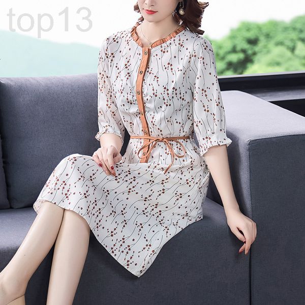 casual dresses designer autumn 2020 new cotton and linen a-line skirt with thin waist temperament goddess fan qiu long sleeve floral ramie d, Black;gray
casual dresses designer autumn 2020 new cotton and linen a-line skirt with thin waist temperament goddess fan qiu long sleeve floral ramie d, Black;gray