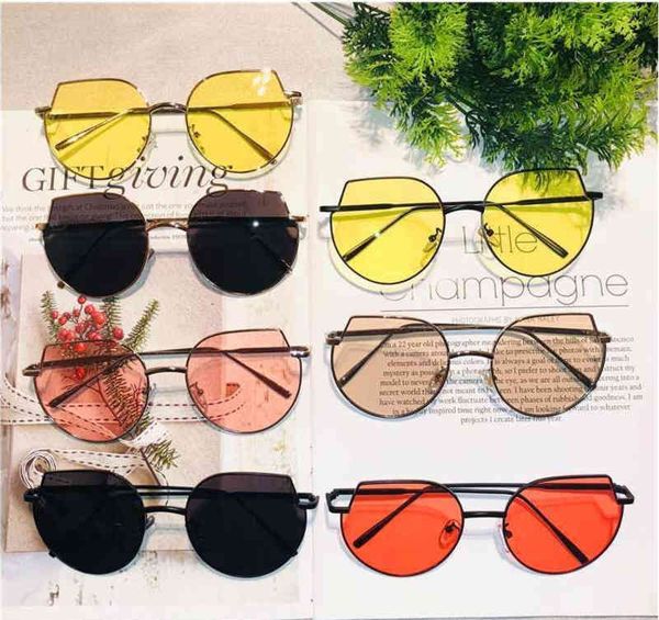 designer cycle luxurious fashion sunglasses for woman mens net red trend large frame irregular, White;black
designer cycle luxurious fashion sunglasses for woman mens net red trend large frame irregular, White;black
