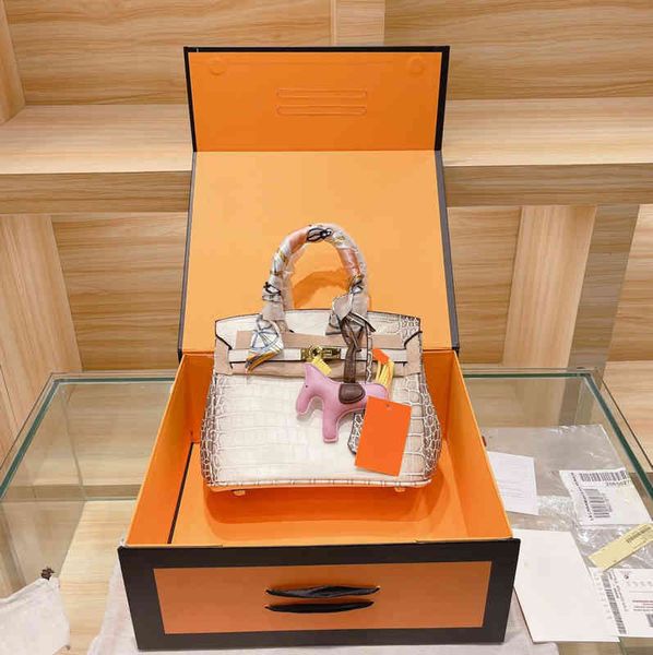 herme 25cm 30cm 35cm alligator bags designer 25cm totes handbags platinum bag pony lady handbag have logo
herme 25cm 30cm 35cm alligator bags designer 25cm totes handbags platinum bag pony lady handbag have logo