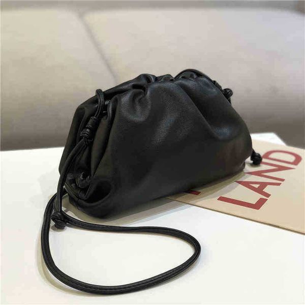 designer venetas handbags bottegas fold 2021 makaron cloud clip soft leather women's single shoulder messenger dumpling bag shoulder
designer venetas handbags bottegas fold 2021 makaron cloud clip soft leather women's single shoulder messenger dumpling bag shoulder