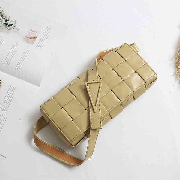 original edition luxury handbags venetas's bottegass woven leather 2022 men's bag summer versatile women's messenger
original edition luxury handbags venetas's bottegass woven leather 2022 men's bag summer versatile women's messenger