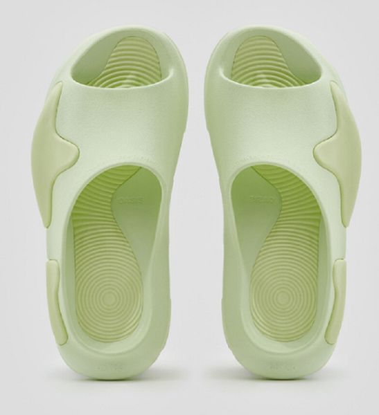 2022 designer slippers women sandals luxury slides oran sandal classic flip flop casual shoes sneakers trainer brand0 709, Black
2022 designer slippers women sandals luxury slides oran sandal classic flip flop casual shoes sneakers trainer brand0 709, Black