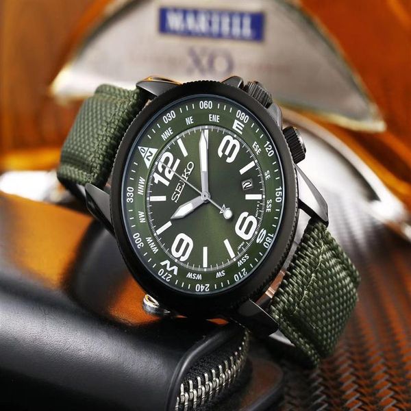 2021 fashion sports young men sei brand luxury watches three-pin quartz watch display calendar with minimalist style2752, Slivery;brown
2021 fashion sports young men sei brand luxury watches three-pin quartz watch display calendar with minimalist style2752, Slivery;brown