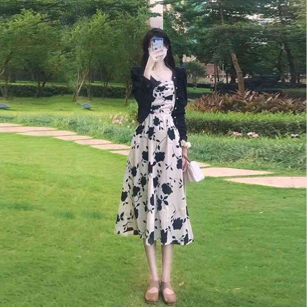 two piece dress 2022 spring and summer gentle breeze tea break french floral dress women's fashion temperament cardigan two-piece set 2, White
two piece dress 2022 spring and summer gentle breeze tea break french floral dress women's fashion temperament cardigan two-piece set 2, White