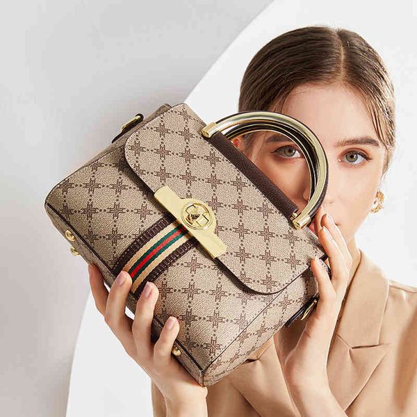 spring summer 2022 new women's handbag single shoulder leisure bag2022 trendy fashion design ladies sachet
spring summer 2022 new women's handbag single shoulder leisure bag2022 trendy fashion design ladies sachet