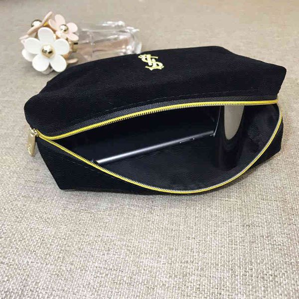 designer s tote cosmetic european and american portable storage leisure canvas shoulder carry on handbag black veet hand bag
designer s tote cosmetic european and american portable storage leisure canvas shoulder carry on handbag black veet hand bag