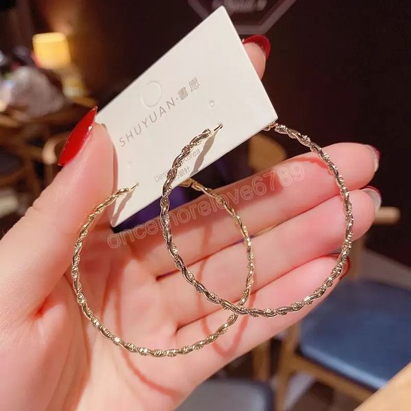 circle hoop dangle earrings gold twisted wave pattern hoops for women wedding party jewelry gift simple elegant earring, Golden;silver
circle hoop dangle earrings gold twisted wave pattern hoops for women wedding party jewelry gift simple elegant earring, Golden;silver
