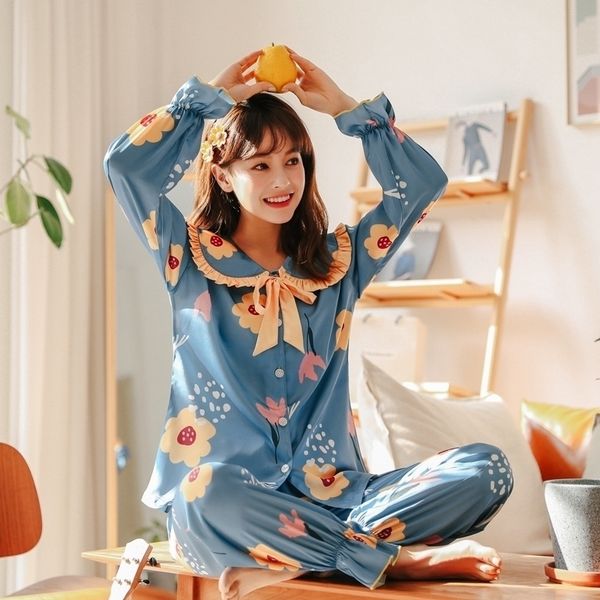 wavmit original lazy style fake flower silk pajamas set for women spring summer women sleepwear set doll collar cute shrink pant y200425, Black;red
wavmit original lazy style fake flower silk pajamas set for women spring summer women sleepwear set doll collar cute shrink pant y200425, Black;red