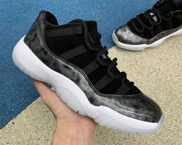 jumpman 11 low barons basketball shoes white metallic silver real carbon fiber 11s trainer sports stylist fashion sneakers come, Black 
jumpman 11 low barons basketball shoes white metallic silver real carbon fiber 11s trainer sports stylist fashion sneakers come, Black