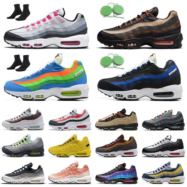 95 95s running shoes for men trainers iron grey triple white black pink runners women dark army bordeaux dark driftwood light charcoal vinta, White;red
95 95s running shoes for men trainers iron grey triple white black pink runners women dark army bordeaux dark driftwood light charcoal vinta, White;red