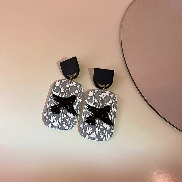 925 silver needle european and american high profile fashion new creative bird earrings earrings internet celebrity temperament design earri, Golden
925 silver needle european and american high profile fashion new creative bird earrings earrings internet celebrity temperament design earri, Golden