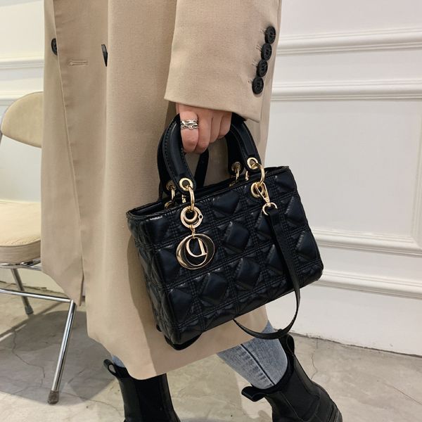 armpit bag women's messenger autumn winter new fashion versatile one shoulder portable rhombic lattice crossbody bags wholesale female
armpit bag women's messenger autumn winter new fashion versatile one shoulder portable rhombic lattice crossbody bags wholesale female