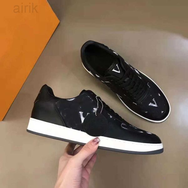 casual shoes designer sneaker men shoe strawberry wave mouth tiger web print vintage trainer man womans, Black
casual shoes designer sneaker men shoe strawberry wave mouth tiger web print vintage trainer man womans, Black