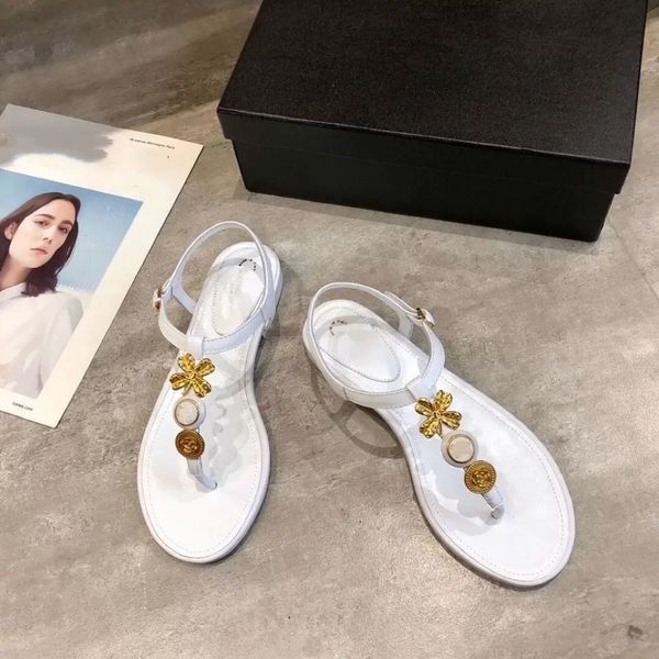 2022 summer designer women sandals floral logo fashion luxury flip flops lady sandal outdoor beach womens shoe, Black
2022 summer designer women sandals floral logo fashion luxury flip flops lady sandal outdoor beach womens shoe, Black