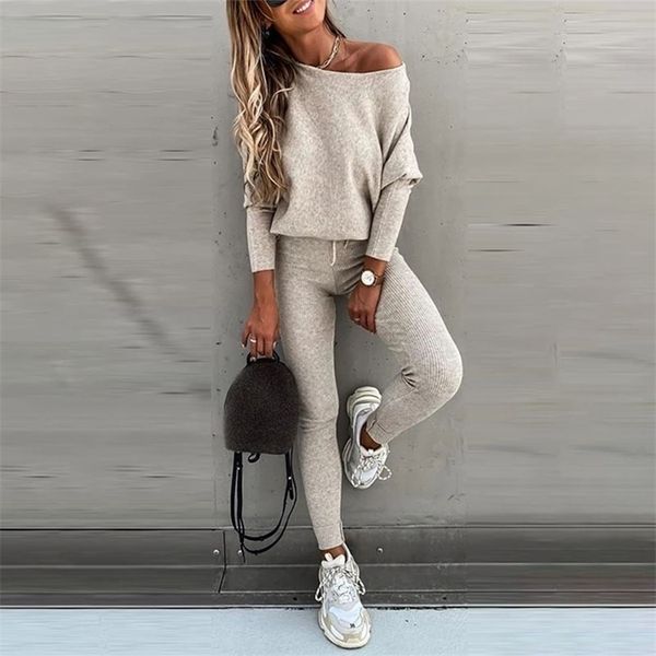 autumn winter tracksuit long sleeve knitting with elasticity trousers casual two piece sets women plus size pants suit 220315, White
autumn winter tracksuit long sleeve knitting with elasticity trousers casual two piece sets women plus size pants suit 220315, White