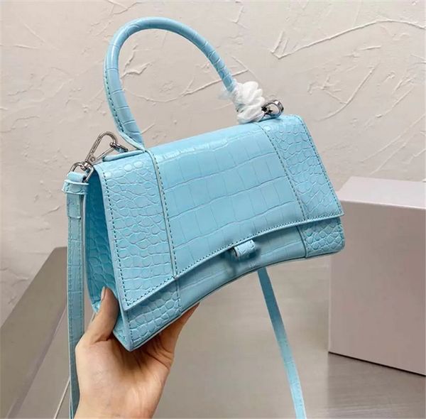 famous brand designer messenger handbag tote leather vintage pattern crossbody handbag purse new shoulder bag clutch tote h0281
famous brand designer messenger handbag tote leather vintage pattern crossbody handbag purse new shoulder bag clutch tote h0281