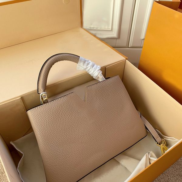 briefcases capucines bb tote bag architettura plaster stone classical style black white italianate edifices women designer handbags
briefcases capucines bb tote bag architettura plaster stone classical style black white italianate edifices women designer handbags