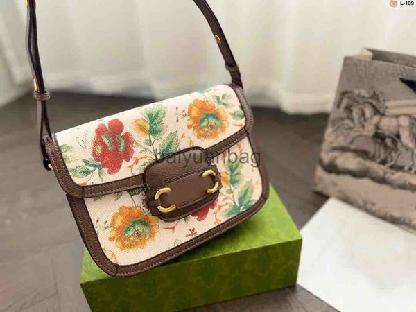 5a quality horsebit 1955 shoulder bag mini 25cm new floral bag versatile for crossbody as well vintage retro style lady flap two shoulder st
5a quality horsebit 1955 shoulder bag mini 25cm new floral bag versatile for crossbody as well vintage retro style lady flap two shoulder st