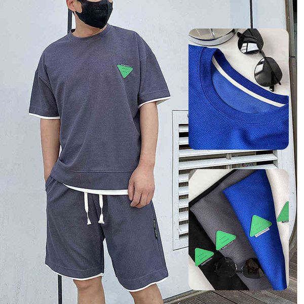 casual sportswear is fashionable and versatile 2022 summer new waffle t-shirt shorts set simple loose breathable versatile suit men, Gray
casual sportswear is fashionable and versatile 2022 summer new waffle t-shirt shorts set simple loose breathable versatile suit men, Gray
