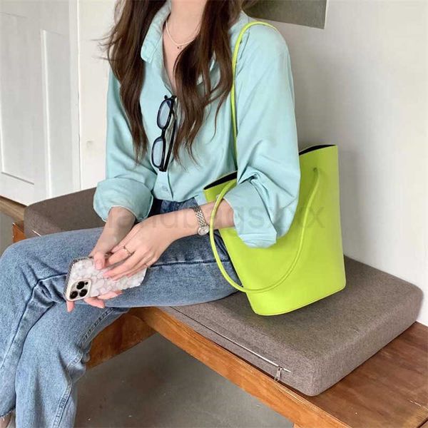 hbp designer bags handbag leisure ins fashion high-level sense of minority large female 2022 new high-capacity commuting bucket single shoul
hbp designer bags handbag leisure ins fashion high-level sense of minority large female 2022 new high-capacity commuting bucket single shoul