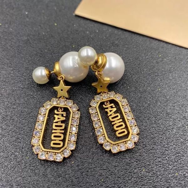 womens metal gold stud charm earring fashion designer luxury square card diamond pearl letter designer earrings for women hoop, Golden
womens metal gold stud charm earring fashion designer luxury square card diamond pearl letter designer earrings for women hoop, Golden