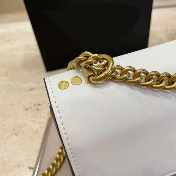 2021 luxury designer mailman bag women's fashion retro style one-shoulder classic crossbody
2021 luxury designer mailman bag women's fashion retro style one-shoulder classic crossbody