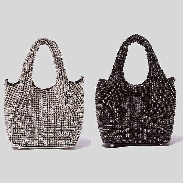 evening bags mabula luxury stylish bling r handbags sparkling crystal crossbody bag for women with metal chain wedding pouch y0506 t220801
evening bags mabula luxury stylish bling r handbags sparkling crystal crossbody bag for women with metal chain wedding pouch y0506 t220801