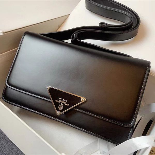 shoulder bags designer bags vintage crossbody bags leather compartments triangle logo baguettes
shoulder bags designer bags vintage crossbody bags leather compartments triangle logo baguettes