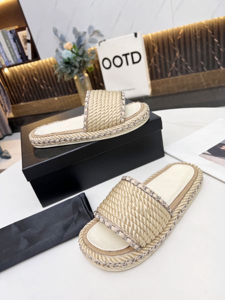 spring summer new chain hemp rope sandals popuar soft bottom leather hardware full high-end sense super foreign style on the feet size 35-41, Black
spring summer new chain hemp rope sandals popuar soft bottom leather hardware full high-end sense super foreign style on the feet size 35-41, Black