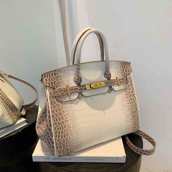 luxury trend handbags birkins bag women's summer 2022 fashion one shoulder messenger stone mesh red handbag
luxury trend handbags birkins bag women's summer 2022 fashion one shoulder messenger stone mesh red handbag