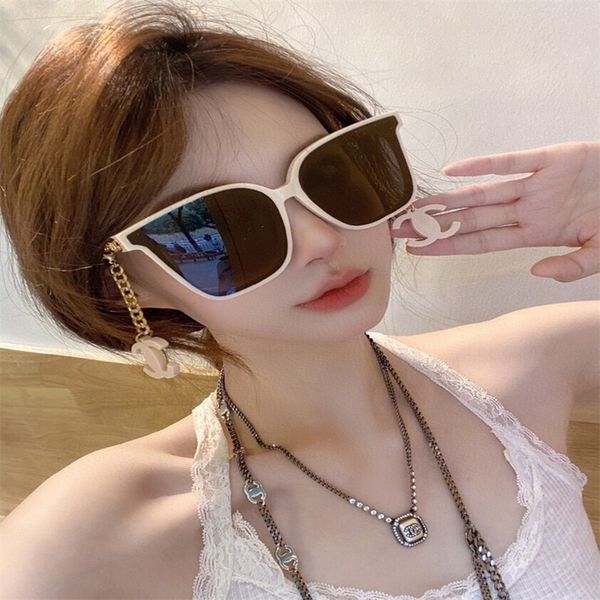 22% off 2022 luxury fashion design high version sunglasses new double pendant women's sweet beach in and south the same, White;black
22% off 2022 luxury fashion design high version sunglasses new double pendant women's sweet beach in and south the same, White;black