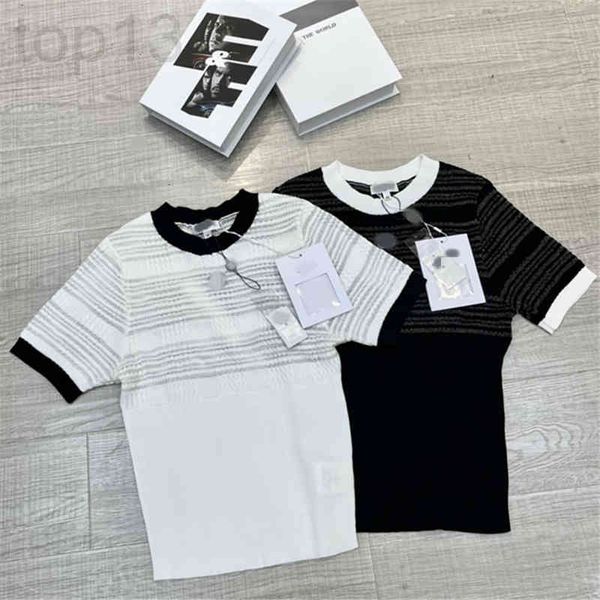 women's knits & tees designer c family xiaoxiang 22 summer new micro perspective black and white color matching embroidery knitted shor
women's knits & tees designer c family xiaoxiang 22 summer new micro perspective black and white color matching embroidery knitted shor