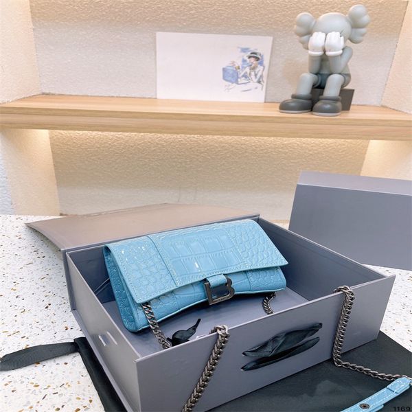 luxury designer evening bag classic latest color women shoulder bags chain handbag pattern balencaigaity leather womens cross body handbags
luxury designer evening bag classic latest color women shoulder bags chain handbag pattern balencaigaity leather womens cross body handbags