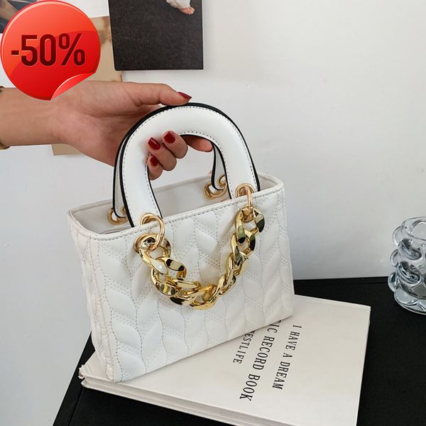 the factory directly summer 2022 new fashion atmosphere portable princs xiaoqingxin msenger bag
the factory directly summer 2022 new fashion atmosphere portable princs xiaoqingxin msenger bag