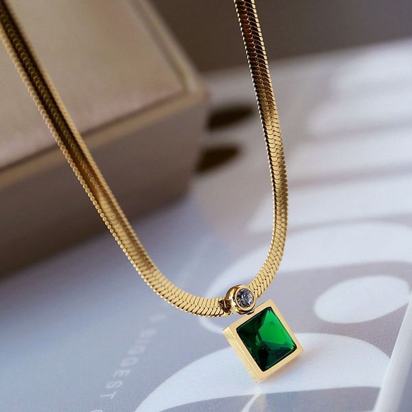 light luxury green zircon necklace women's 2022 new fashion niche high sense temperament net red collarbone chain neck, Silver
light luxury green zircon necklace women's 2022 new fashion niche high sense temperament net red collarbone chain neck, Silver