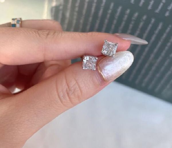 14k plated gold stud jewelry s925 sterling silver light luxury rhinestone ice cut earrings 6mm, Golden;silver
14k plated gold stud jewelry s925 sterling silver light luxury rhinestone ice cut earrings 6mm, Golden;silver