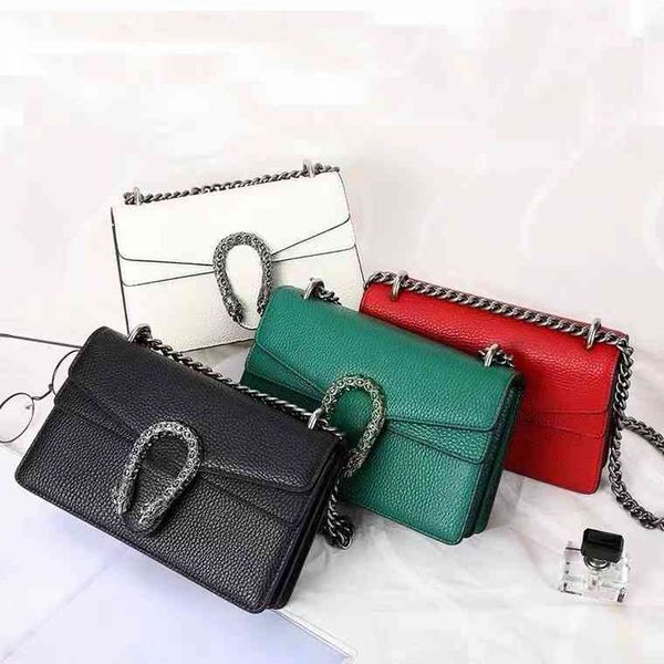 g family women's bag 2022 new messenger bag leather chain armpit bag advanced winter bagluxury style
g family women's bag 2022 new messenger bag leather chain armpit bag advanced winter bagluxury style
