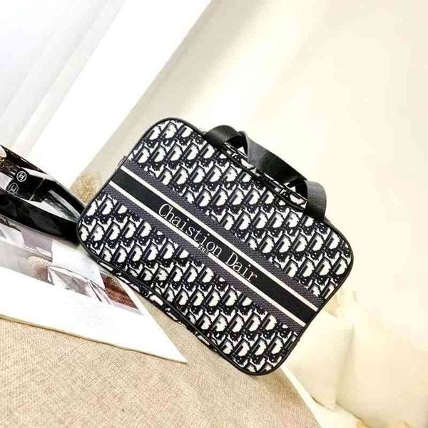 factory direct sale cosmetic 2022 new ins style super fire large capacity portable female travel wash storage box designer bag
factory direct sale cosmetic 2022 new ins style super fire large capacity portable female travel wash storage box designer bag