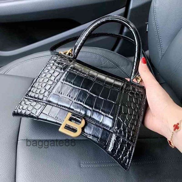 bags balencaigass women handbags designer bag hourglass b home bag 2022 autumn winter messenger armpit leather women's crocodile patter
bags balencaigass women handbags designer bag hourglass b home bag 2022 autumn winter messenger armpit leather women's crocodile patter