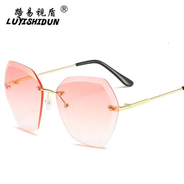 sunglasses large frame trimming women's fashion frameless ocean sun street shooting v545, White;black
sunglasses large frame trimming women's fashion frameless ocean sun street shooting v545, White;black
