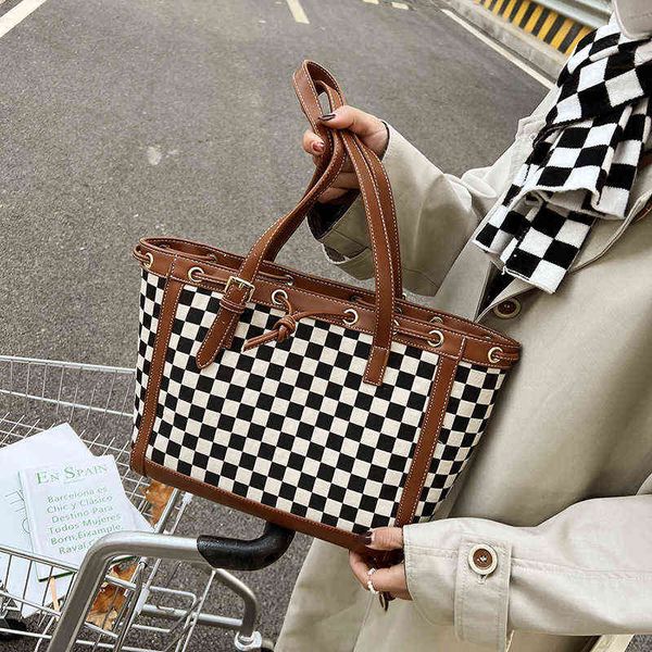 checkerboard large capacity bag women's high sense autumn winter versatile shoulder bag checkered minority tote 220616
checkerboard large capacity bag women's high sense autumn winter versatile shoulder bag checkered minority tote 220616